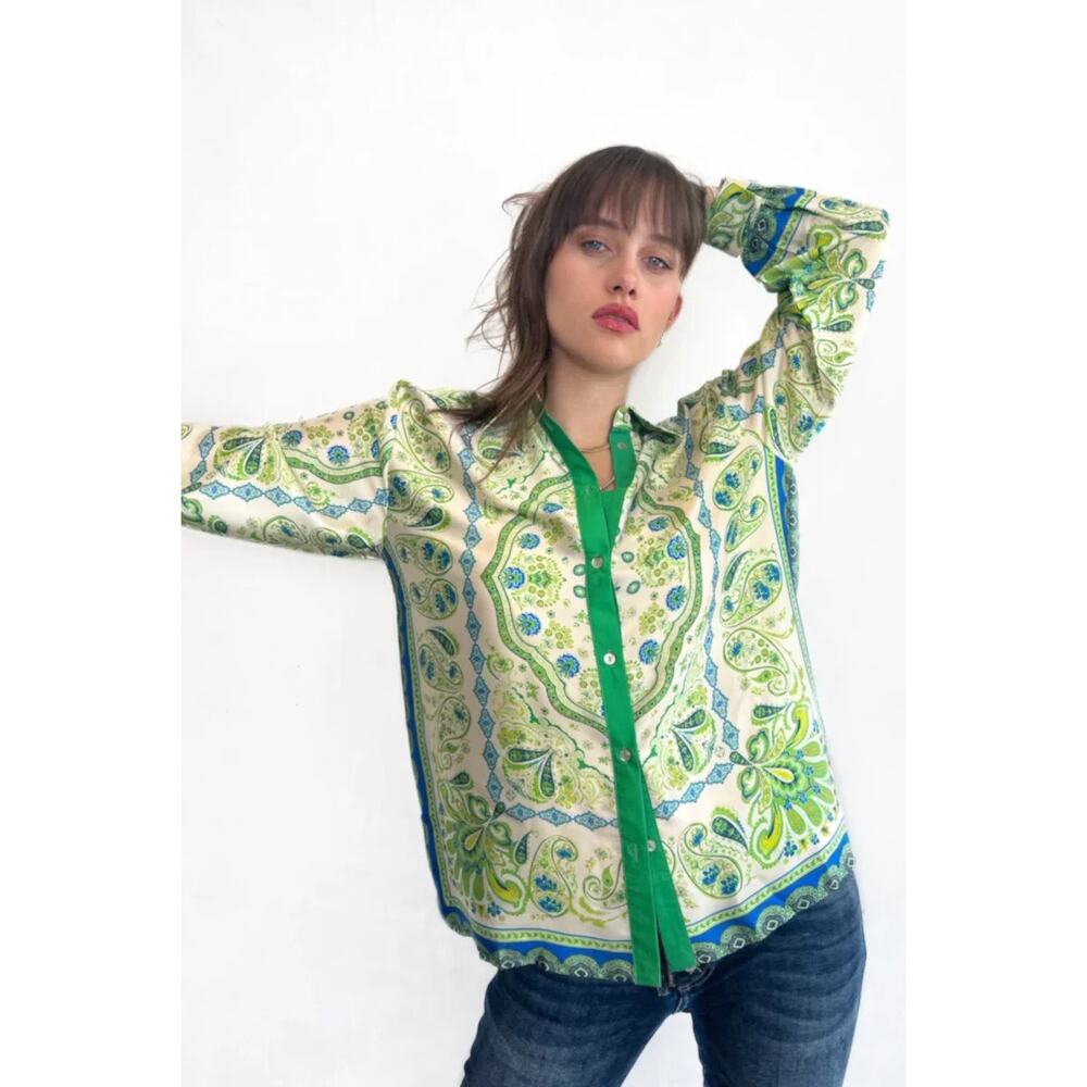 Zara Women's Paisley Print Button-Up Blouse Green Blue‎ Size Small